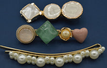 Load image into Gallery viewer, Pearl Hair Clips
