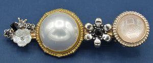 Pink and pearl hair clip