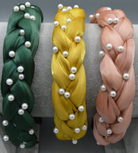 Load image into Gallery viewer, Twisted Pearl Headband
