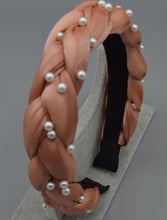Load image into Gallery viewer, Twisted Pearl Headband
