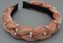 Load image into Gallery viewer, Twisted Pearl Headband
