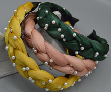 Load image into Gallery viewer, Twisted Pearl Headband
