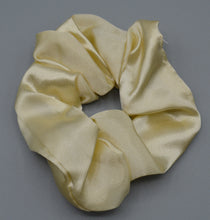 Load image into Gallery viewer, 6 Piece Melanin Scrunchie Set
